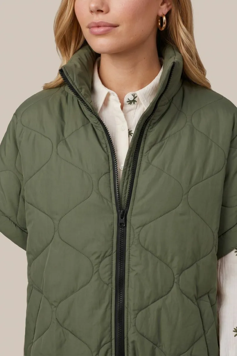 CS The Label Ondra Gilet Dark Olive, donkergroen gilet